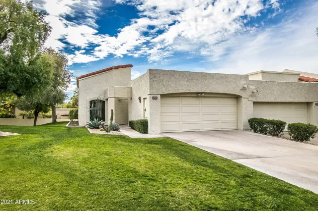 MLS: 6187712 Condo For Sale