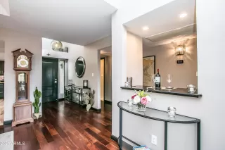 Photo #2: 6187712 Listing