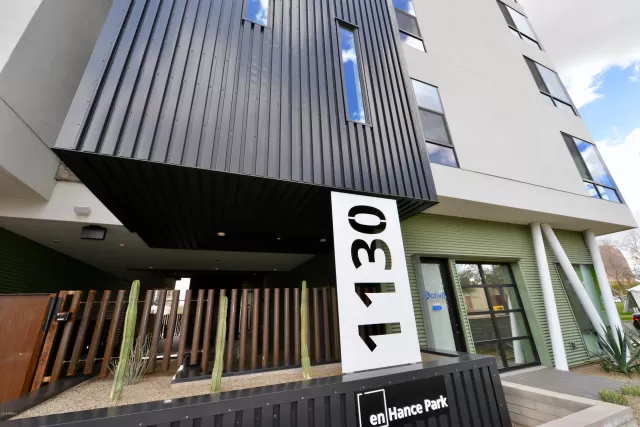 MLS: 6187735 Condo For Sale