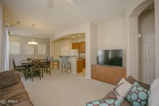 Photo #6: 6187753 Listing