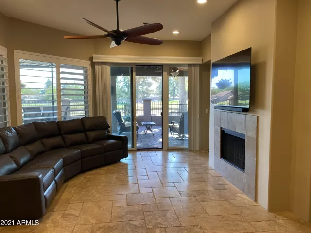 MLS: 6187885 Condo For Sale