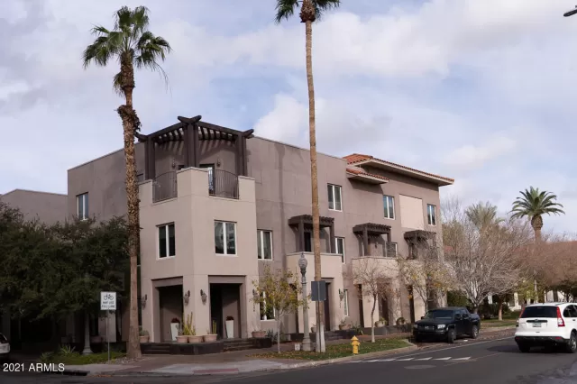 MLS: 6187907 Condo For Sale