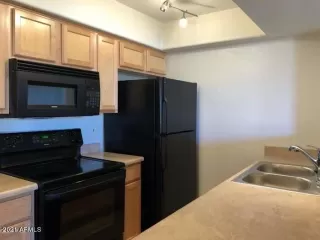 Photo #3: 6187986 Listing