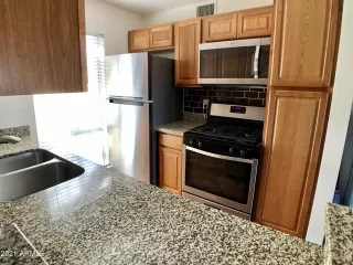 Photo #4: 6188114 Listing