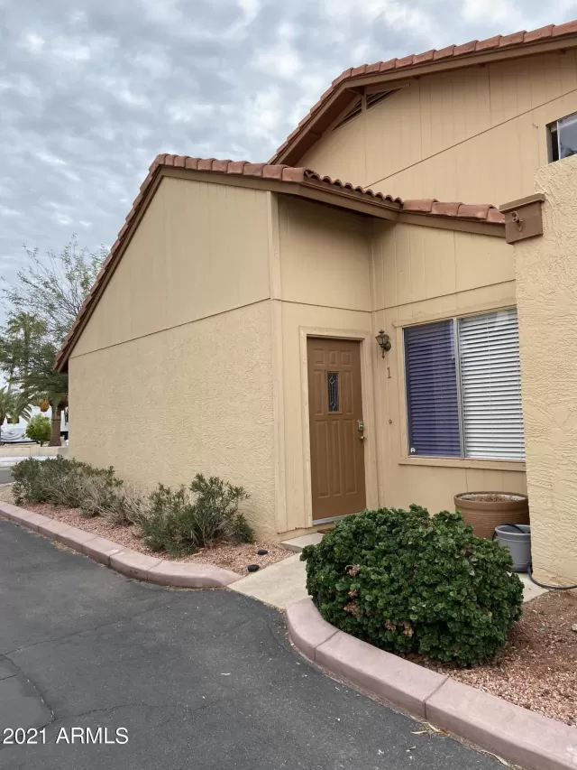 MLS: 6188262 Condo For Sale