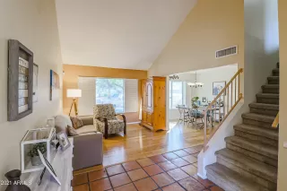 Photo #6: 6188262 Listing