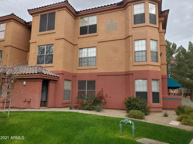 MLS: 6188484 Condo For Sale