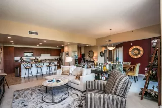 Photo #4: 6188500 Listing 
