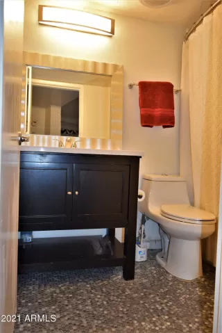 Photo #6: 6188561 Listing