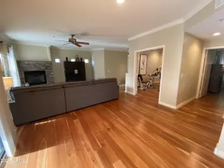 Photo #4: 6188569 Listing