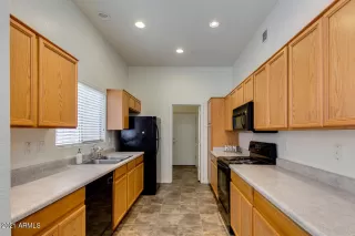 Photo #5: 6188724 Listing