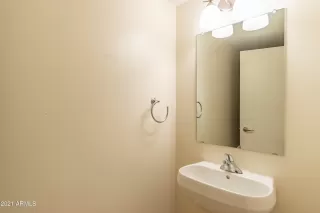 Photo #5: 6188849 Listing