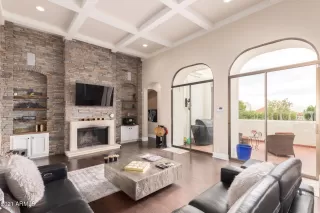 Photo #1: 6188867 Listing