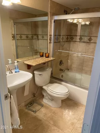 Photo #6: 6188982 Listing