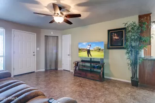 Photo #3: 6189159 Listing