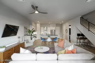 Photo #2: 6189333 Listing