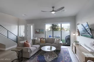 Photo #3: 6189333 Listing