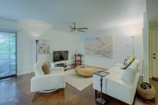 Photo #6: 6189484 Listing 