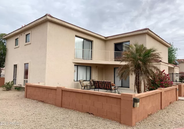 MLS: 6189583 Condo For Sale