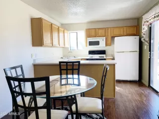 Photo #4: 6189583 Listing