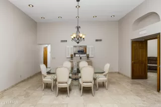 Photo #2: 6189621 Listing 