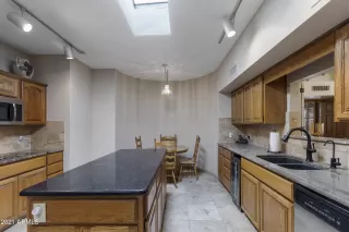 Photo #3: 6189621 Listing 