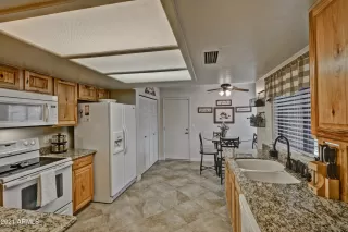 Photo #2: 6189638 Listing 