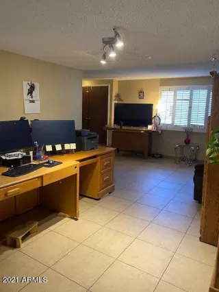 Photo #5: 6189921 Listing