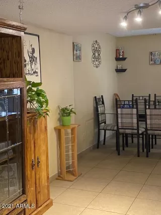 Photo #6: 6189921 Listing