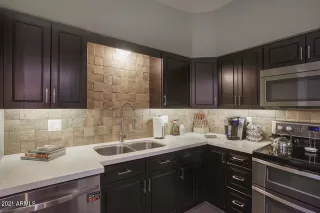 Photo #3: 6189934 Listing