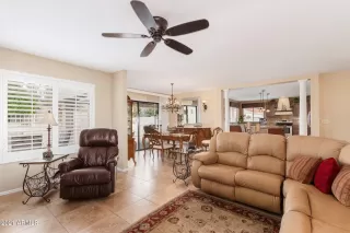 Photo #3: 6189984 Listing