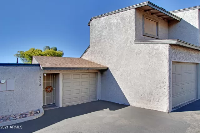 MLS: 6189988 Condo For Sale