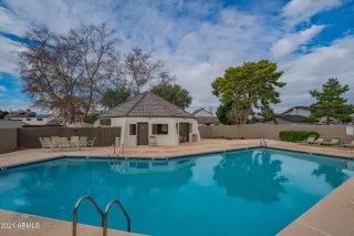 Photo #3: 6190063 Listing