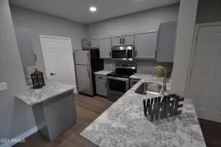 Photo #2: 6190115 Listing