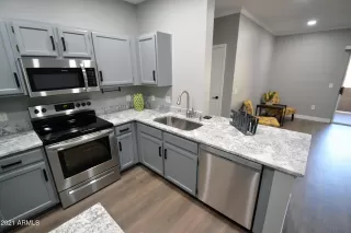 Photo #3: 6190115 Listing