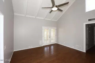 Photo #4: 6190132 Listing