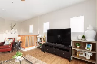 Photo #3: 6190197 Listing