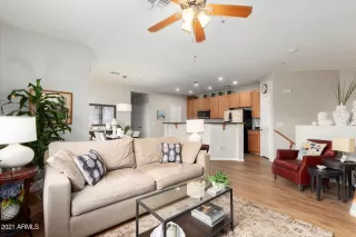 Photo #4: 6190197 Listing