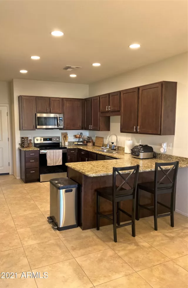 MLS: 6190224 Condo For Sale