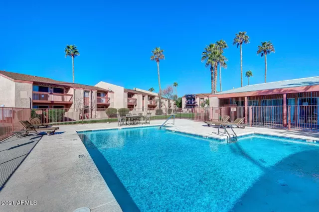 MLS: 6190263 Condo For Sale