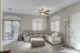 Photo #5: 6190276 Listing 