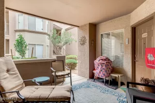 Photo #6: 6190303 Listing