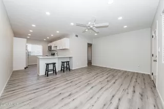 Photo #2: 6190308 Listing