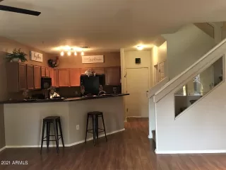 Photo #4: 6190318 Listing