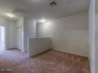 Photo #5: 6190318 Listing