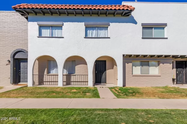 MLS: 6190385 Condo For Sale