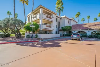 Photo #1: 6190407 Listing