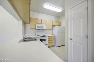 Photo #5: 6190512 Listing