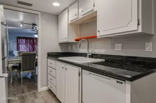 Photo #6: 6190519 Listing