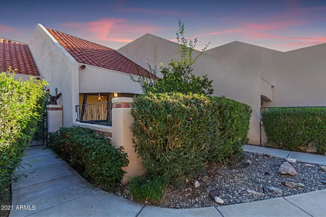 MLS: 6190590 Condo For Sale